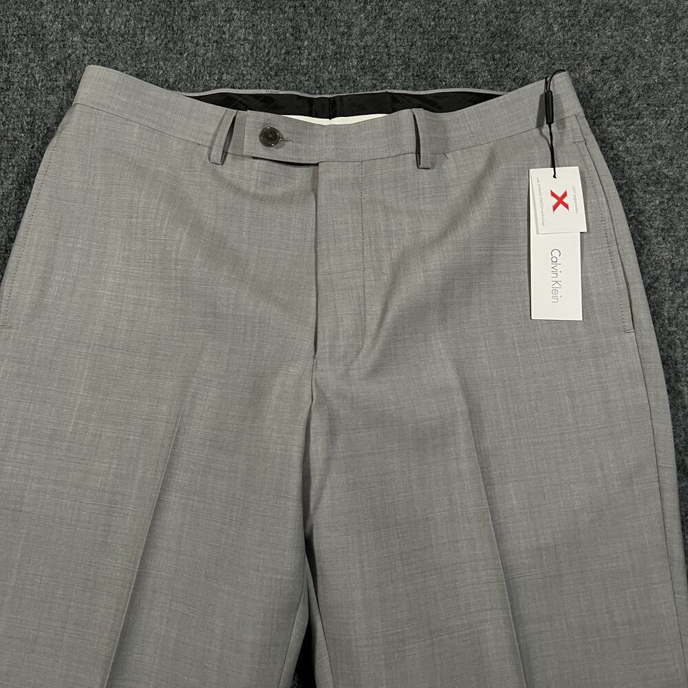 NEW $190 Calvin Klein Men's Infinite Stretch Dress Pants Gray 34W 32L